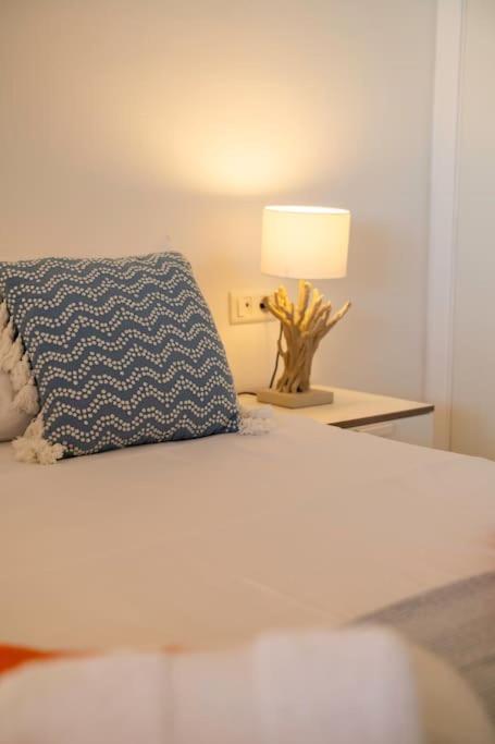 2 Bed Apartment, Big Terrace, Pool, Views + Beach! Benalmadena