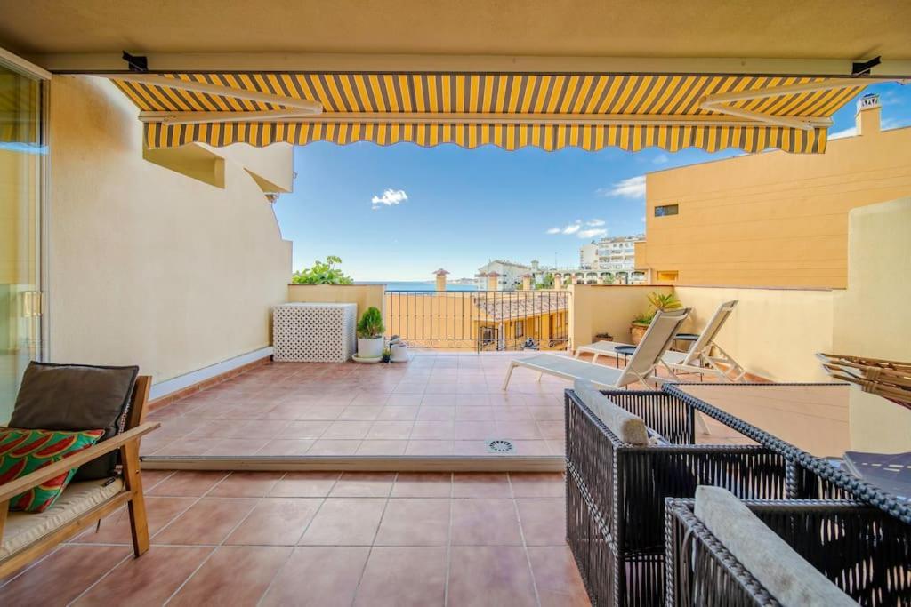 2 Bed Apartment, Big Terrace, Pool, Views + Beach! Apartment *