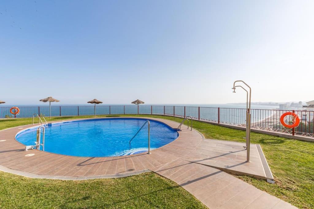 2 Bed Apartment, Big Terrace, Pool, Views + Beach! Apartment *