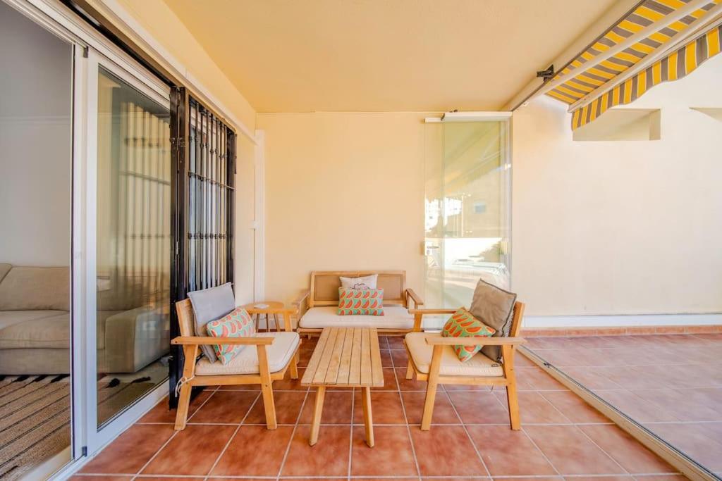 2 Bed Apartment, Big Terrace, Pool, Views + Beach! Apartment *
